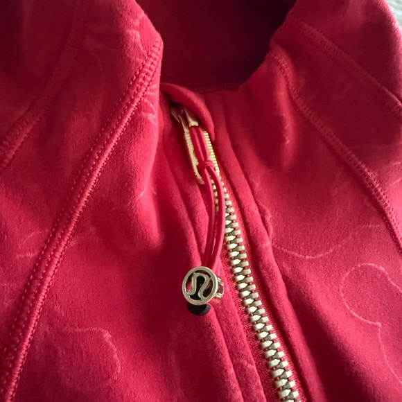 Lululemon Lunar New Year Define Cropped Jacket Nulu Emboss Red - Picture 4 of 7